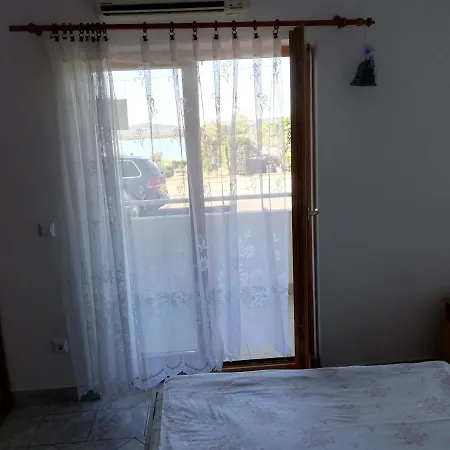 White House Apartment Turanj