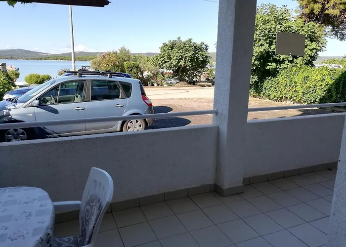 Apartman White House *